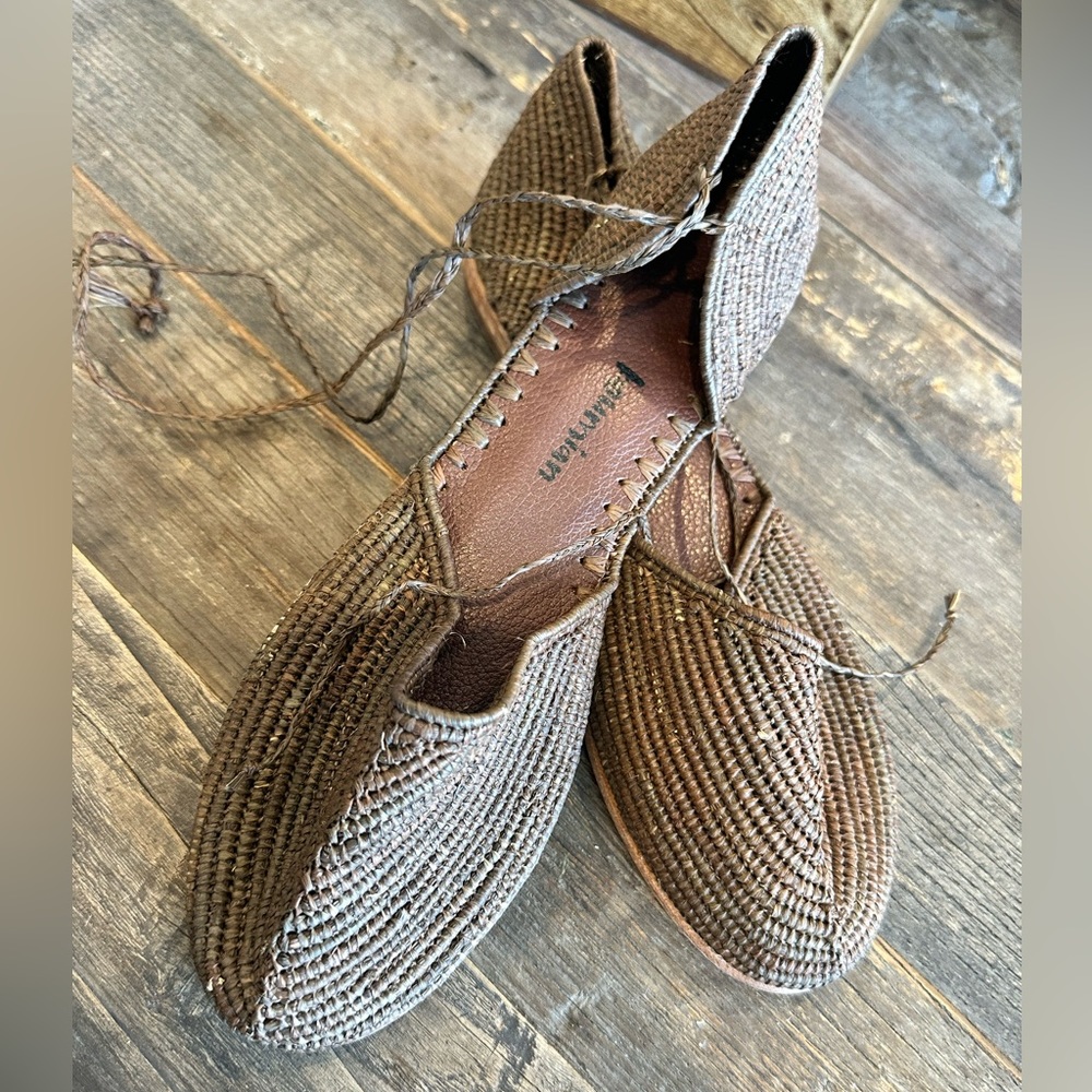 Raffia sandal